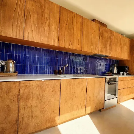 House For 10 People - Private Garden - Ac Villa *