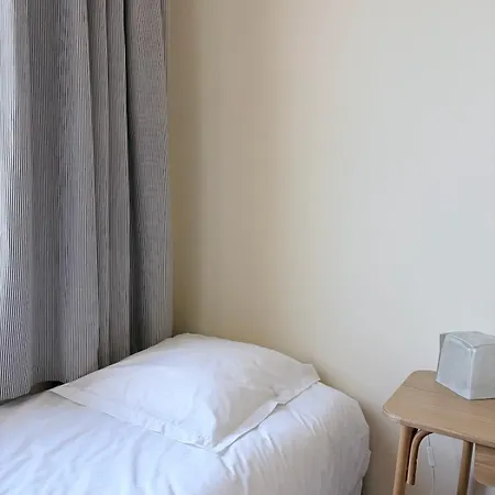 House For 10 People - Private Garden - Ac *
