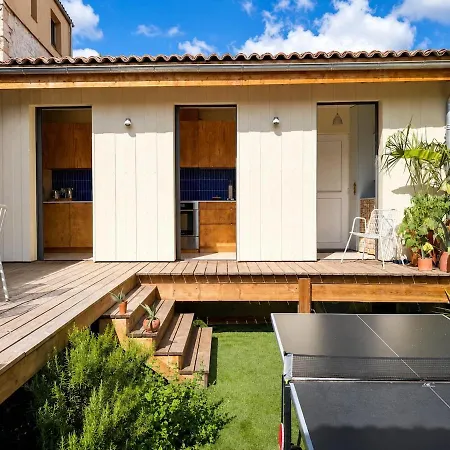 House For 10 People - Private Garden - Ac
