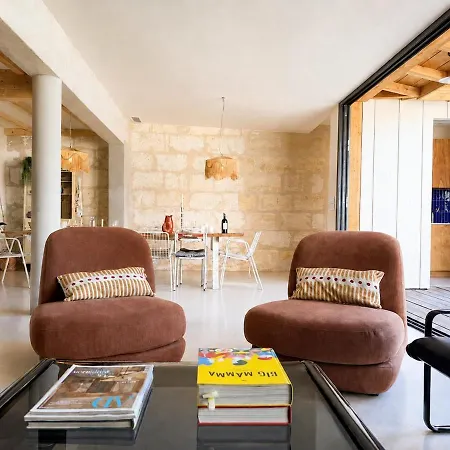 House For 10 People - Private Garden - Ac Villa *